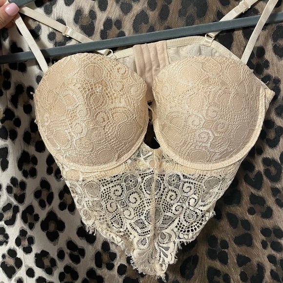 bebe Other - Sexy lace top